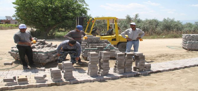 Çavuşlar Mahallesinde Kilit Parke Çalışması