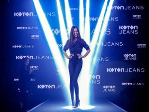 Fahriye store evcen jeans