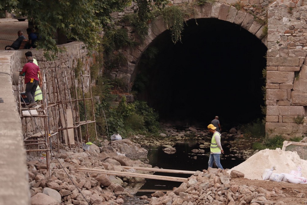 Bergama Selinos Antik Kanal’da çalışmalar hızla devam ediyor