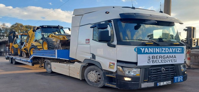 Bergama Belediyesi deprem bölgesine iş makinesi ve personel gönderdi