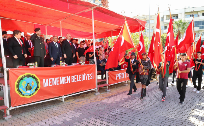 Menemen’de Kurtuluş Coşkusu