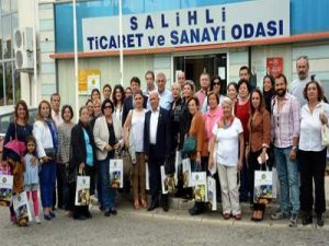 İzmir Dernekler Konfederasyonu Üyeleri Salihli’ye Hayran Kaldı