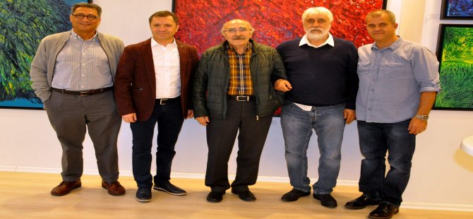 Ressam Akın Ekici'nin Yansıması İzmir'i Büyüledi