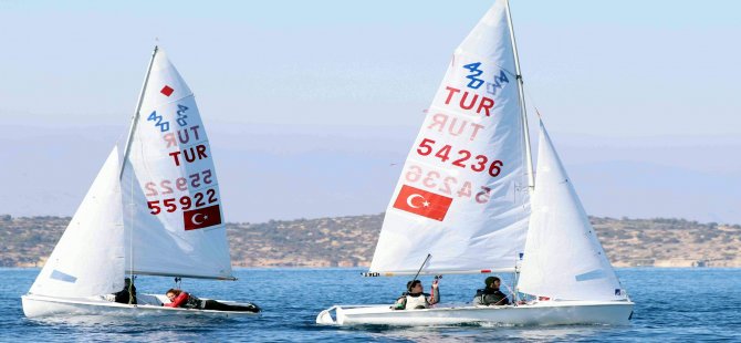 Çeşme’de Yelkencilerin Kupa Heyecanı Sürüyor