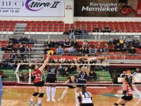 Sultanlar, Karşıyaka'ya Salonu Dar Etti, 1-3