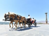 İzmir'de fayton dönemi kapandı